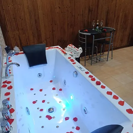Diora Apartment *